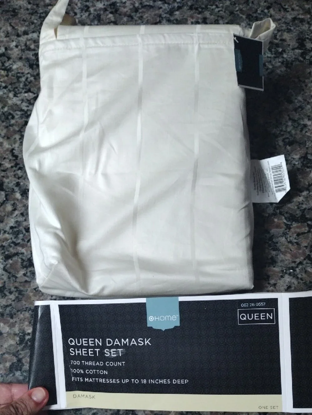 Queen 700 thread count 100% cotton cream/ ivory Damask FLAT SHEET  NWT